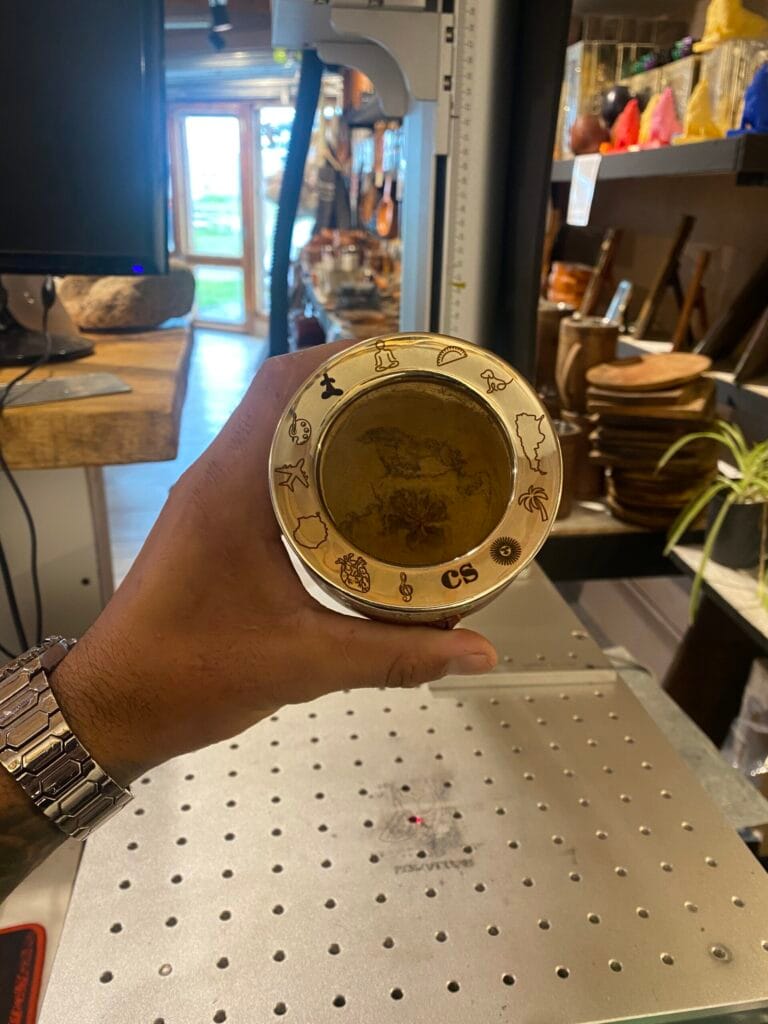 imagen de una virola de mate imagen de una virola de mate